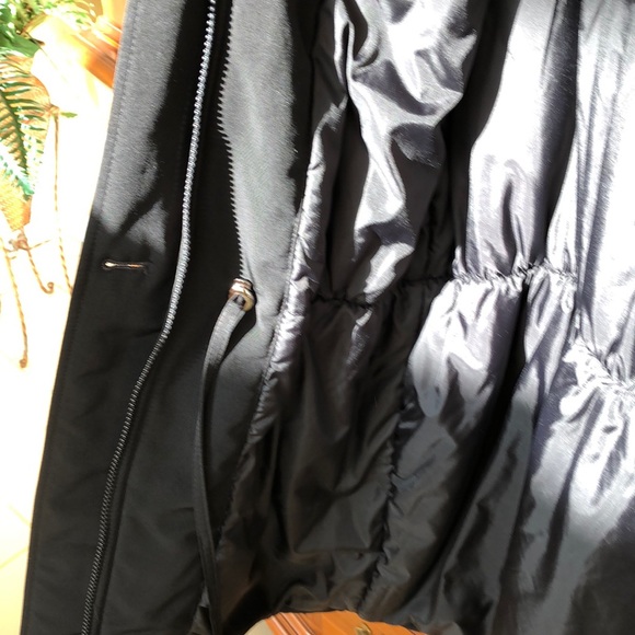 Winter coat very warm. - Picture 8 of 9